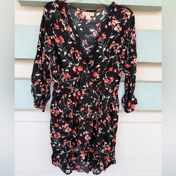 Band of Gypsies Dresses & Skirts - Band of Gypsies Black and Red Floral Long Sleeve Dress